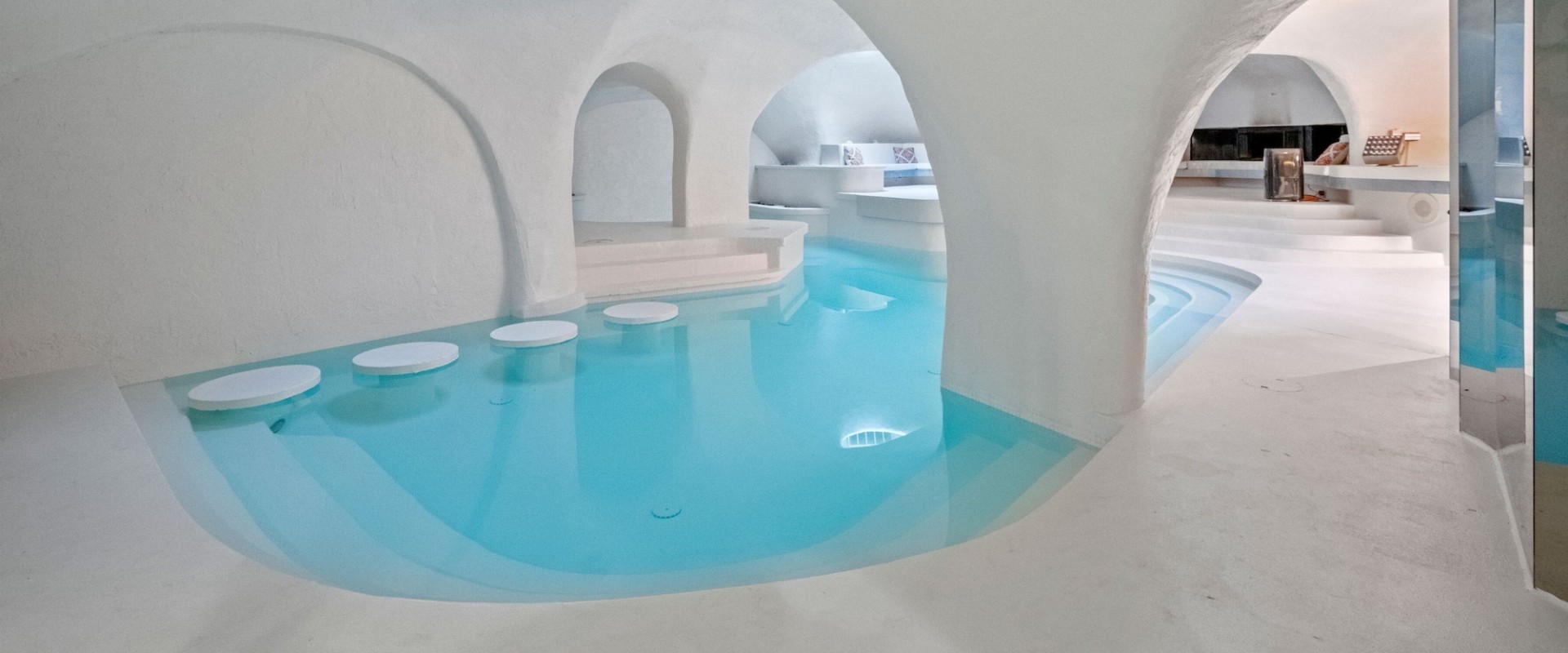 The Allure of Derry, New Hampshire: Exploring Properties with Pools